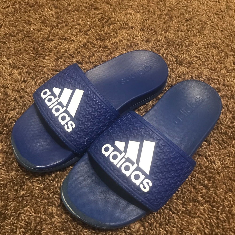 Boys shoes